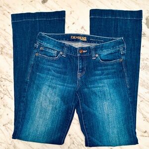 Express Women’s Mid Rise Y2K Jeans LIKE NEW